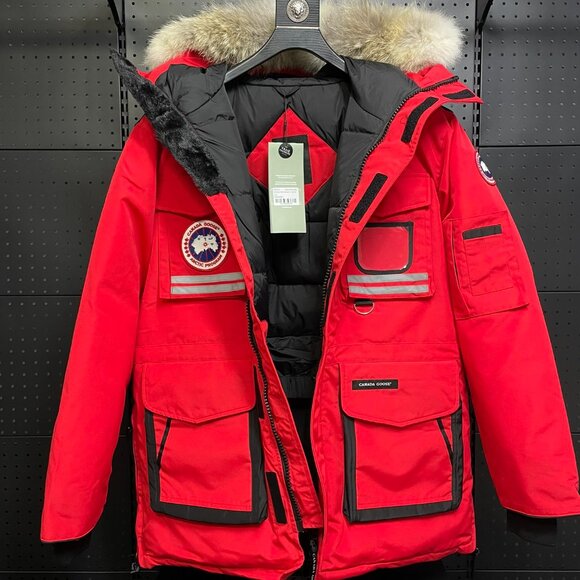 Canada Goose Red Expedition Parka – Authentic, Excellent Condition - Picture 2 of 9